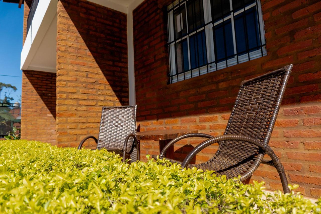 Managua Apart Hotel Puerto Iguazu Bagian luar foto